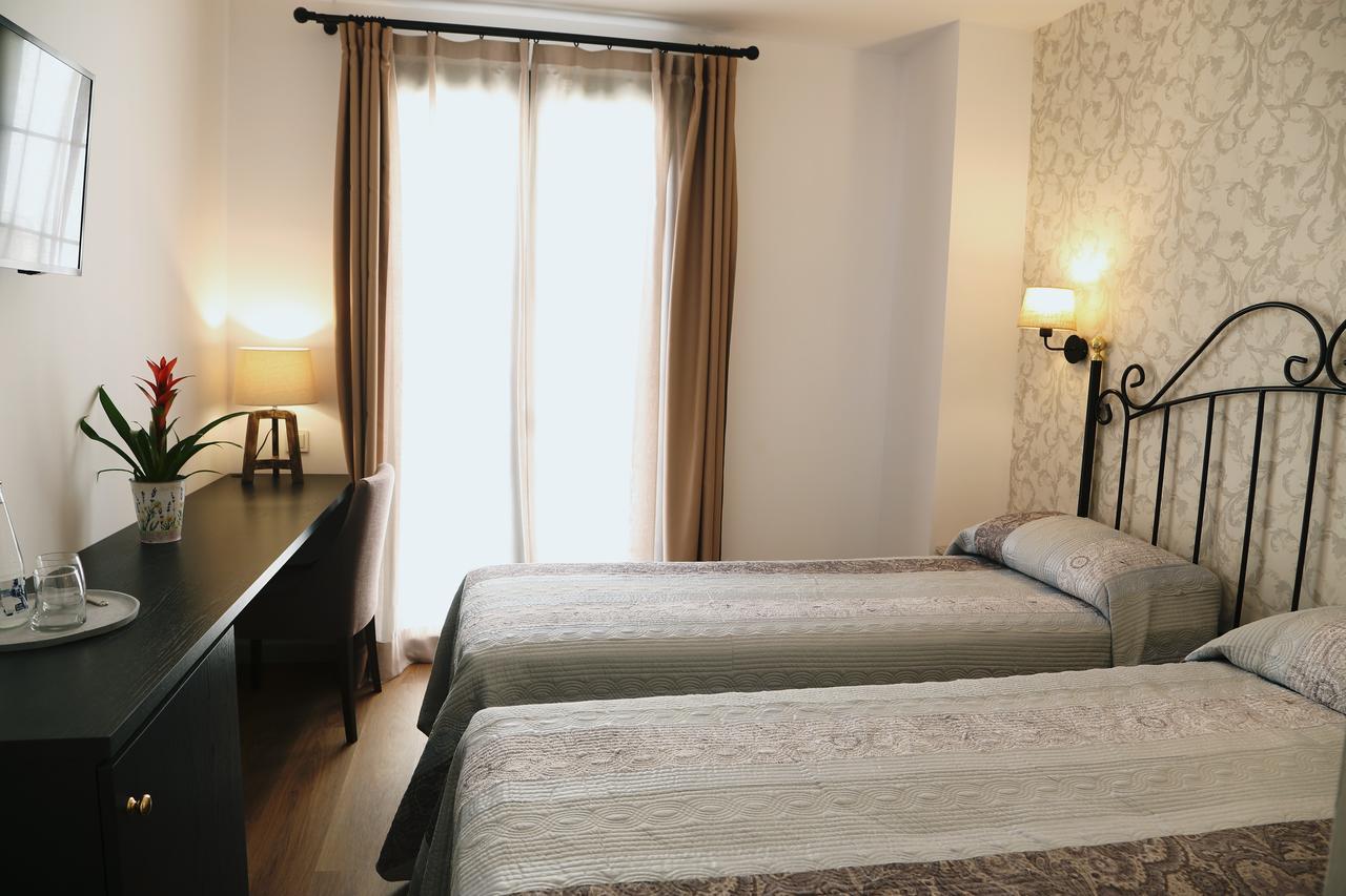ホテル Jardi De Pedra (Adults Only) L' Escala 部屋 写真